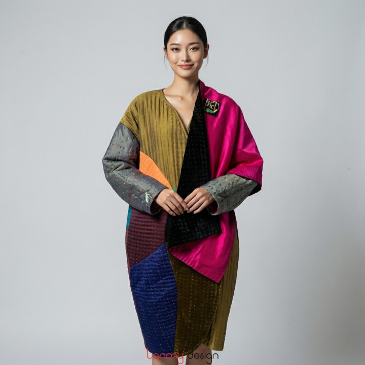 Quilted silk velvet scarf in pink and black